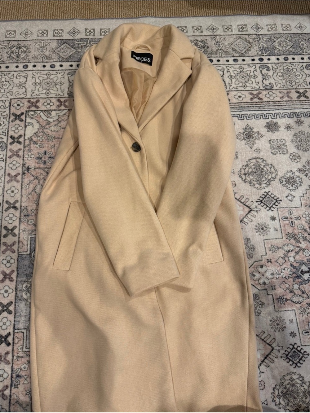 Pieces Women's Single-Breasted Long Cream Coat